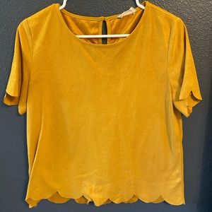 Cute day out yellow top